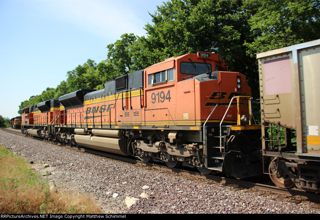 BNSF 9194